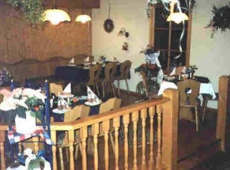 Hotel Restaurant Zur Krone Obersuhl Eksteriør billede